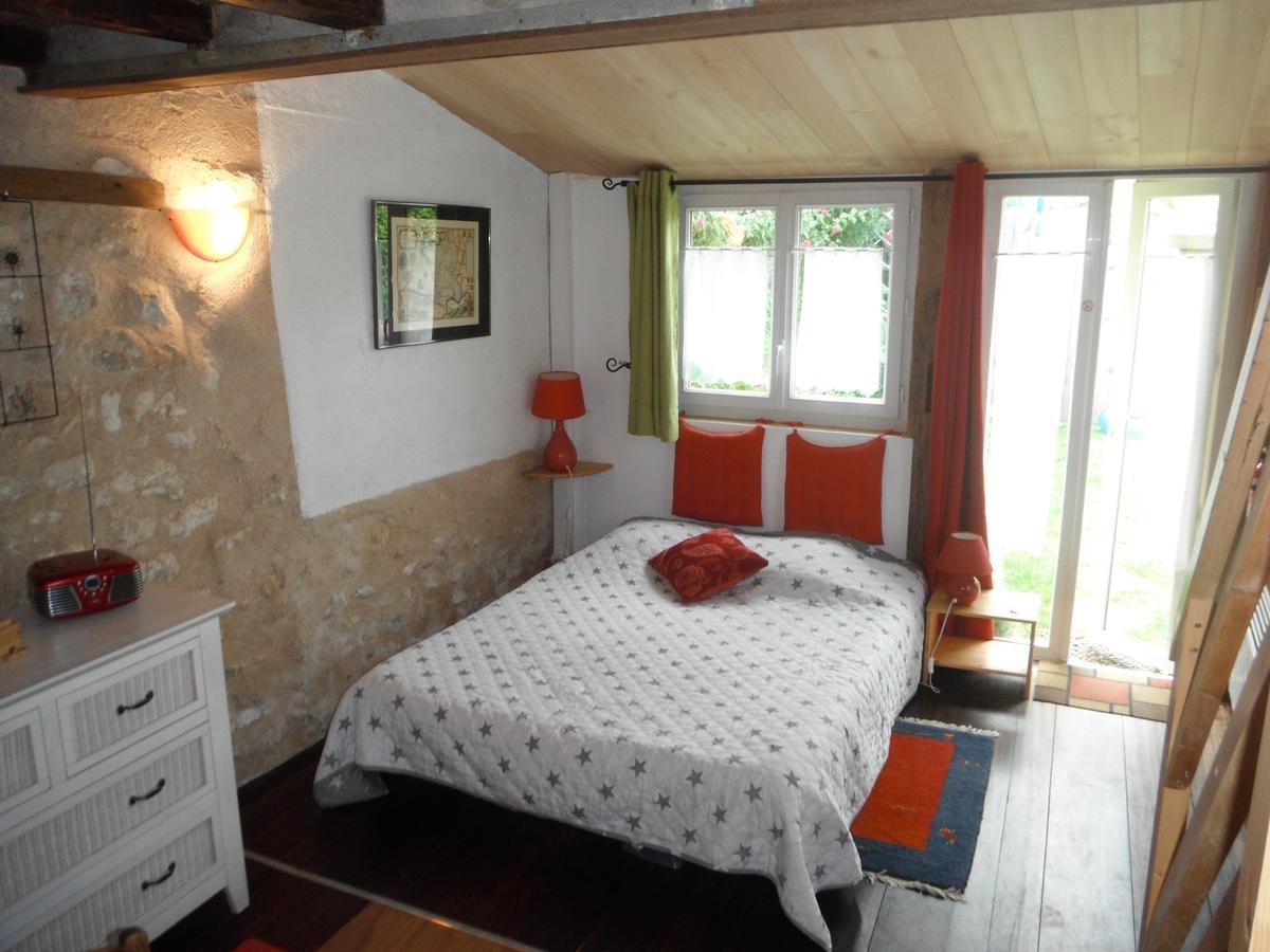 La Maison Rouge Chauvigny Exterior photo